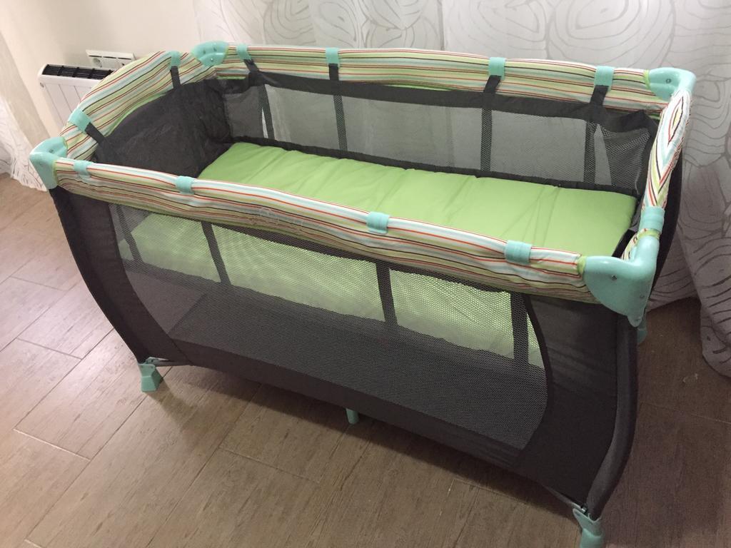 Zobo travel outlet cot